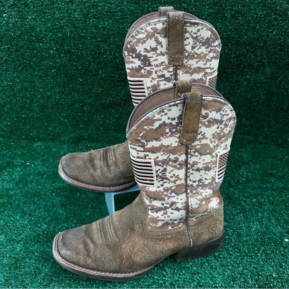 Ariat Sport Patriot 10019913 Western Boot Antique Mocha/Sand‎ Camo Youth Size 2